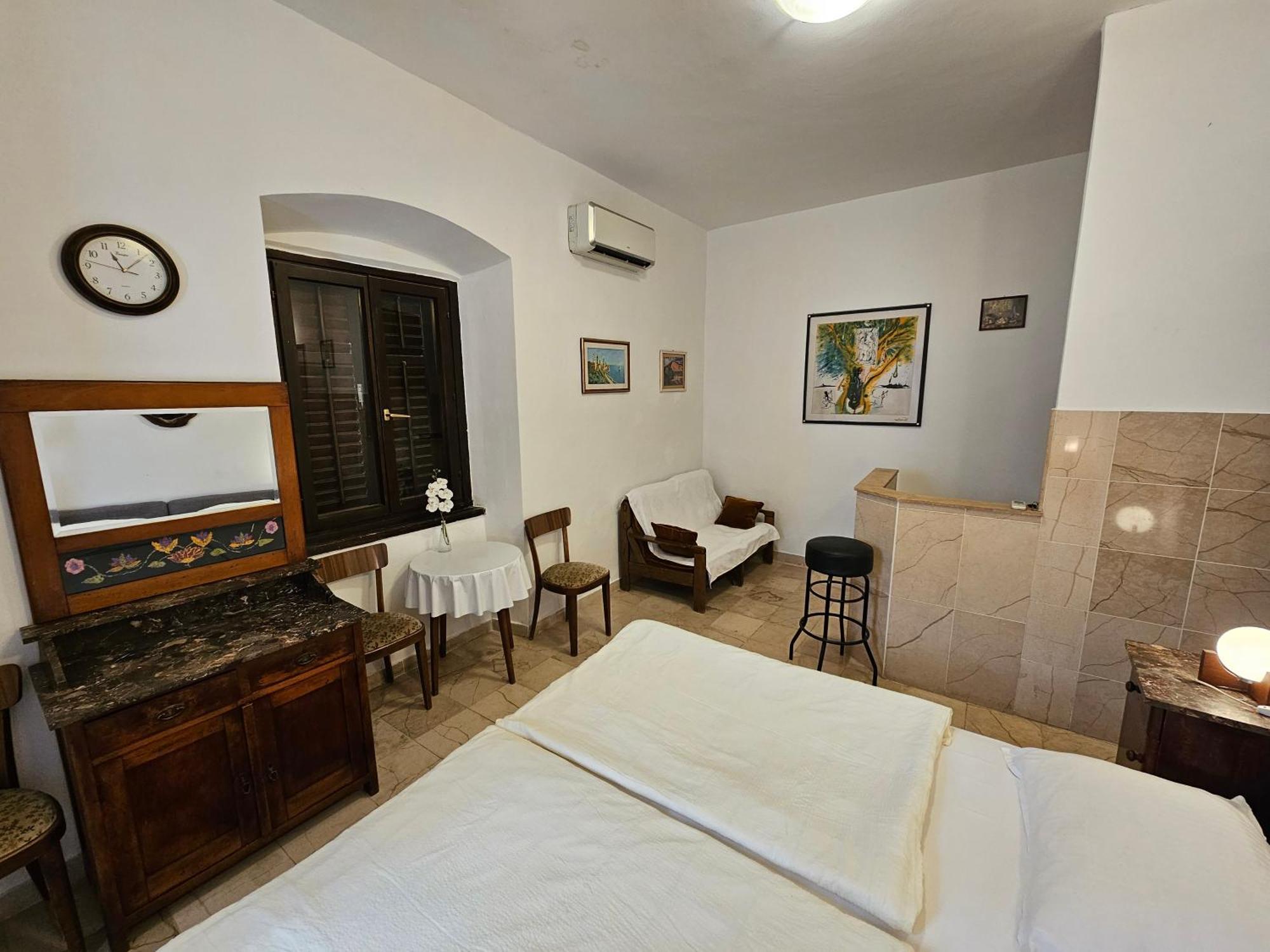 Center Room D16 In The Ancient Roman Palace Split Buitenkant foto