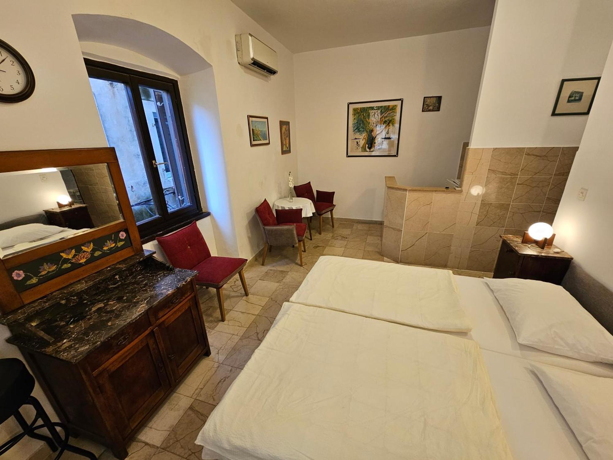 Center Room D16 In The Ancient Roman Palace Split Buitenkant foto